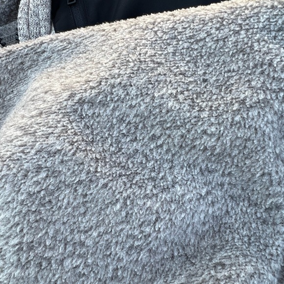 Urban Pipeline Fleece Sweater, quarter zip with Black pocket and trim XL - Men’s - Picture 8 of 8